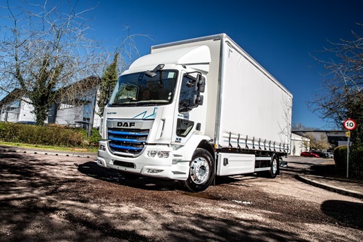 DAF-XB-E-Press-Release-01