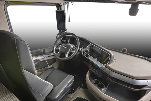 5.8. New Generation DAF high class dashboard with digital displays