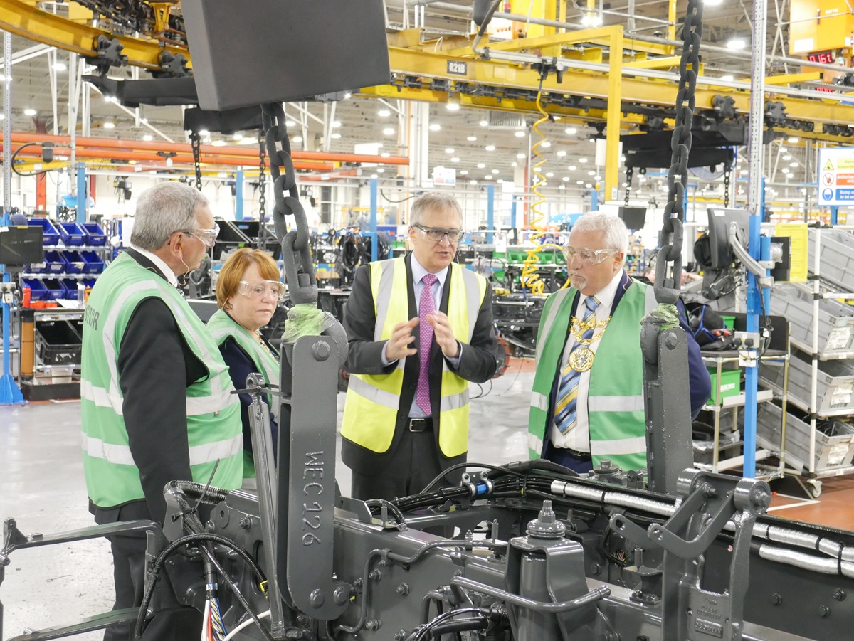 Peter Jukes Demonstrates the Production Process to the Mayor and Mayoress