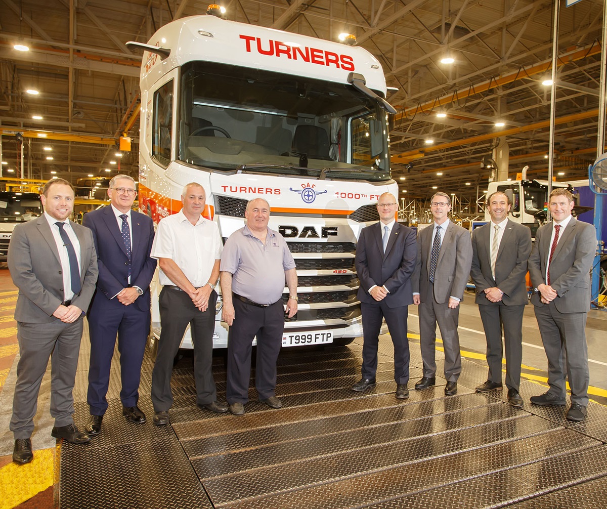 Turners tops 1,000 DAF three-axle ‘FTP’ tractor deliveries